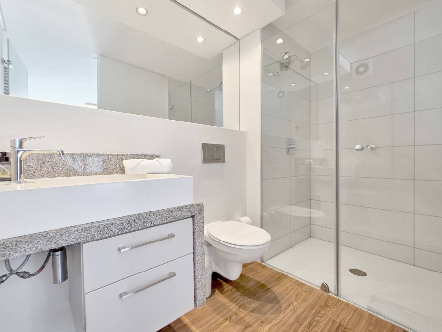 2 Bedroom Property for Sale in Green Point Western Cape